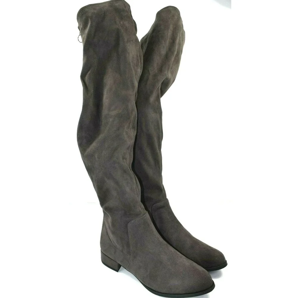Charlotte Russe Women's Gray Knee High Boots Size 8 with Box